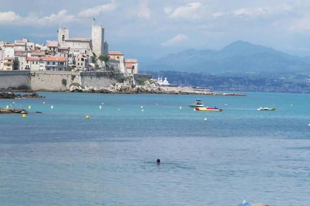 Apartment Luxury Seaview Residence Belvedere, Apt A Antibes